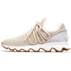 Sorel Kinetic tm tennis shoes